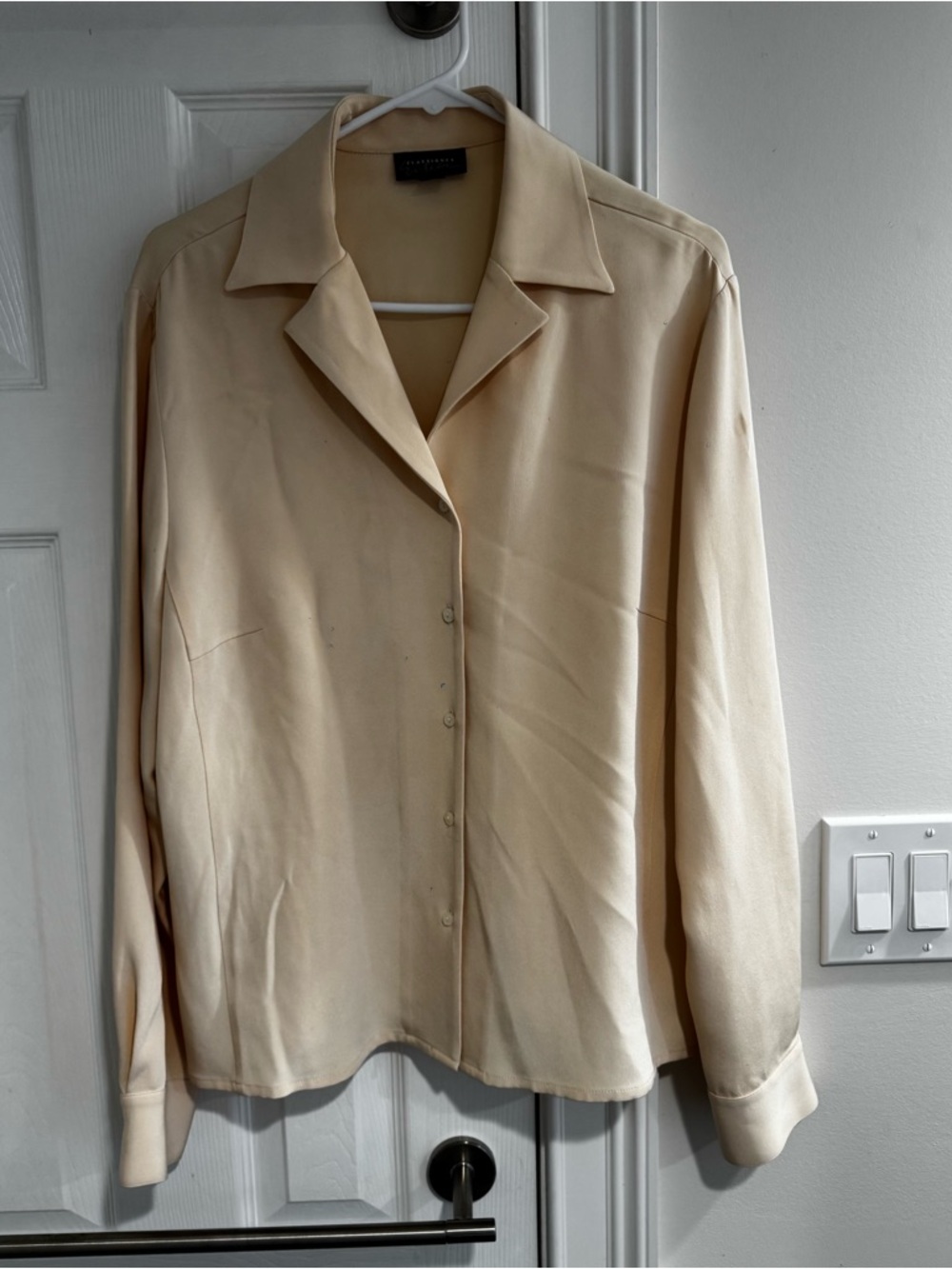 Classiques Entier Cream Silk Button-Down Blouse (Size 16)